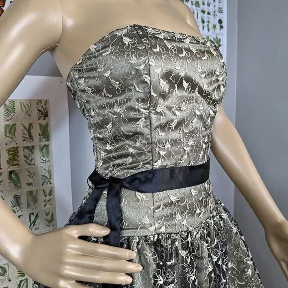 black and gold long sleeve sequin dress VINTAGE GUNNE SAX JESSICA MCCLINTOCK LACE APPLIQUE SATIN AND ORGANZA D –  Vintage Clothing & Fashions main image 1